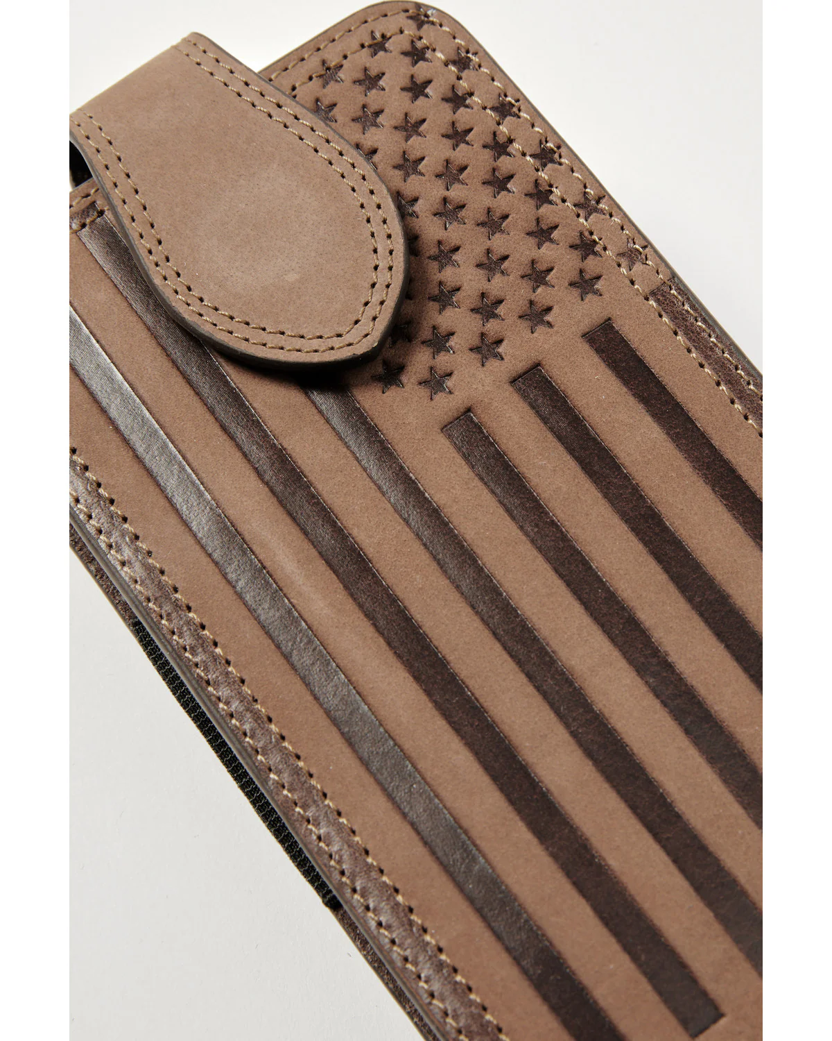 Cody James Men's American Flag Cell Phone Wallet - Image 2