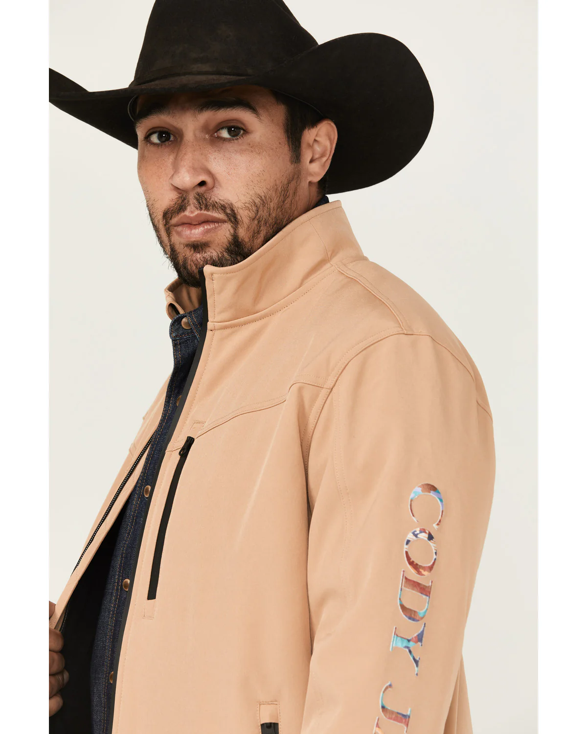 Cody James Men's Southwestern Embroidered Logo Softshell Jacket - Image 2