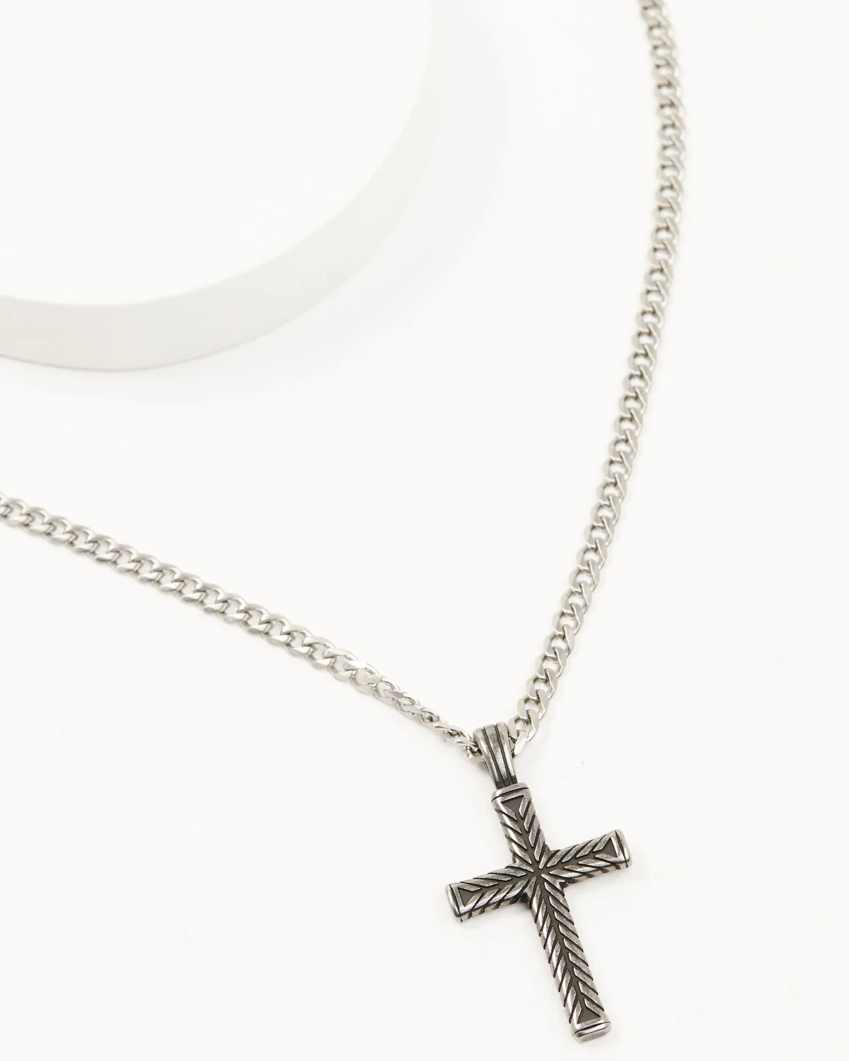 Cody James Men's Textured Chevron Cross Necklace - Image 2